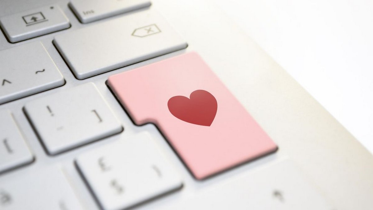 Знакомства в интернете: как выйти замуж за онлайн-принца?